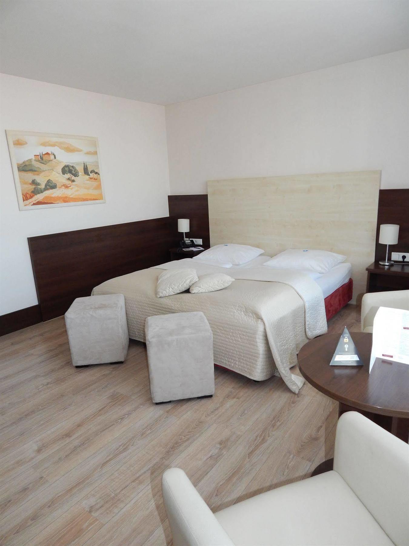 Arthotel Ana Astor Hotel 4*